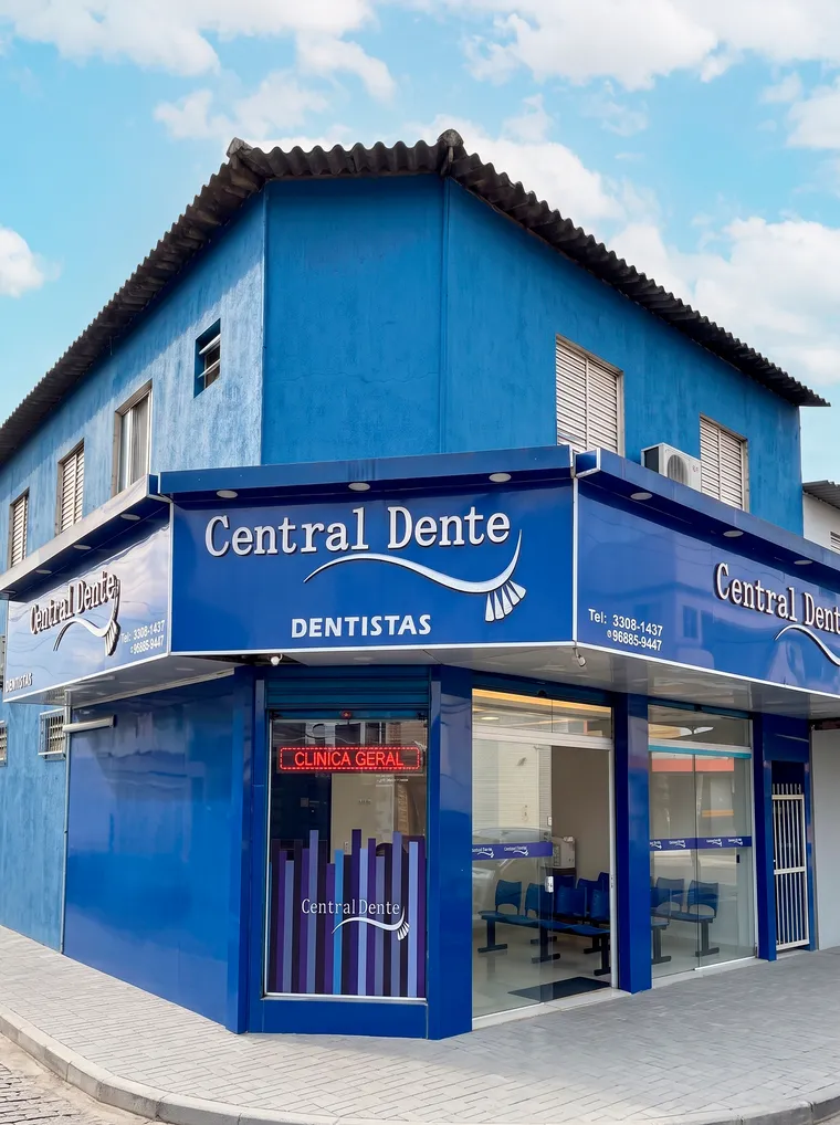 Fachada da unidade Morrinhos 1 da Central Dente